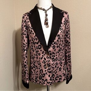 LUCCA COUTURE BLAZER*polyester with a feel like Silk! X Small*Animal print*New!